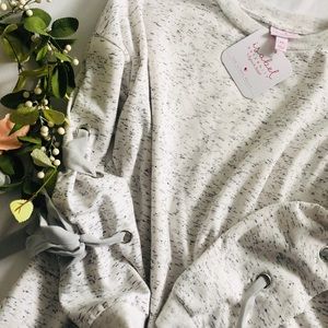 Ingrid & Isabel Maternity Sweatshirt